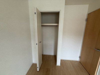 【収納】 | ミニョンさくら | 収納もある玄関です