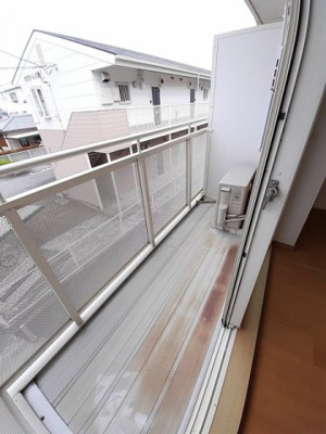 【バルコニー】 | メイプレーヌ　Ａ | 暖かな日差しのふりそそぐバルコニー