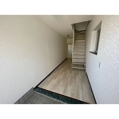 【玄関】 | 辻子賃貸戸建て