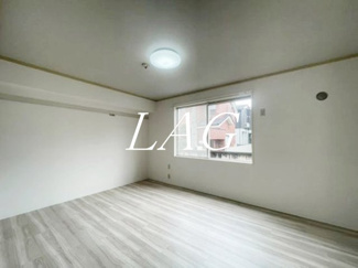 【居間・リビング】 | ヘリテージ立野 | 洋室のお部屋です。