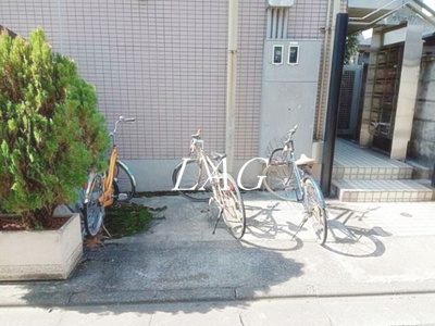 【その他共用部分】 | カミーリア | 駐輪場です。