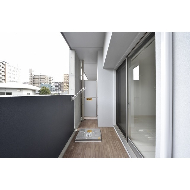 熊本市中央区水前寺３丁目の賃貸マンションのバルコニー