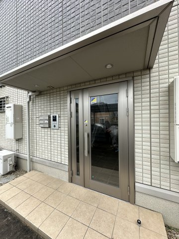 エクレール　A棟のエントランス