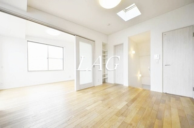 【居間・リビング】 | グランエッグス中野方南町 | 洋室のお部屋です。