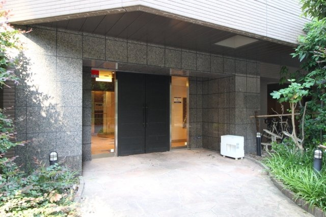 Casa Splendido Toranomon Estのエントランス|建物の内部です