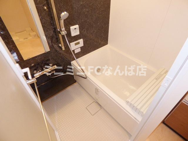 プレサンス松屋町駅前デュオの浴室