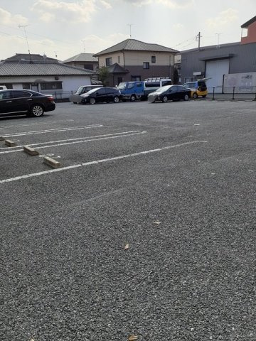 エルモソ　ピソの駐車場|駐車スペースもあります☆