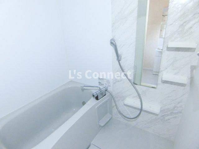 【浴室】 | Casa de La Paz(カーサ デ ラパス) | 追焚き、浴室乾燥付きのお風呂。