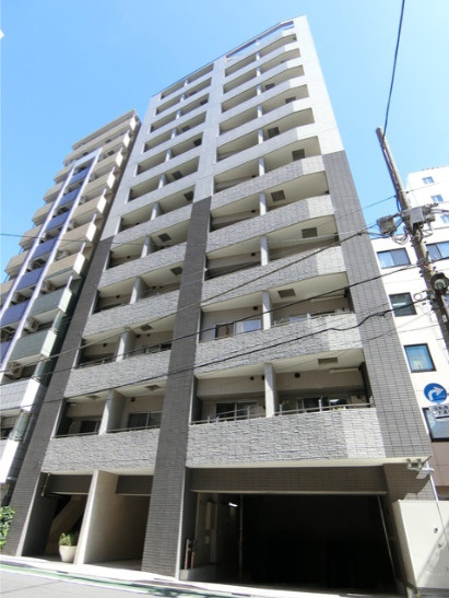 千代田区神田多町２丁目の賃貸マンションの外観