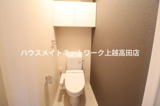 ラ・プラージュのトイレ|温水洗浄暖房便座（参考203号室反転室内写真）