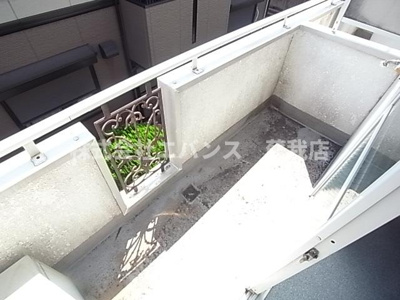 【バルコニー】 | ラダトーム | 陽当たり良好なバルコニーです