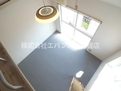 【展望】 | ラダトーム | てんじょうが高く開放的な洋室です