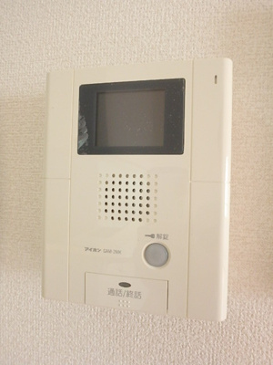 来客者の確認できる安心のTVモニタ付ドアホン！