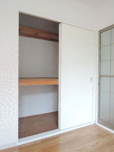 洋室の収納です★