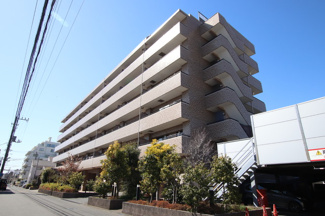 地下１階地上７階建て鉄筋コンクリートマンションです