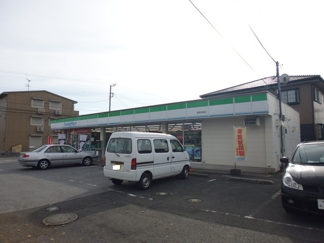 ファミリーマート 君津杢師店まで200m