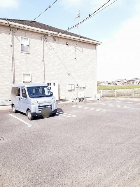 ヴェル・カーサの駐車場