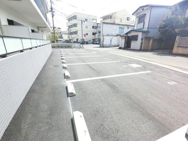 グラン・ルポ高崎の駐車場|駐車場