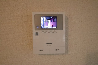 訪問者が見えるＴＶモニターホン。