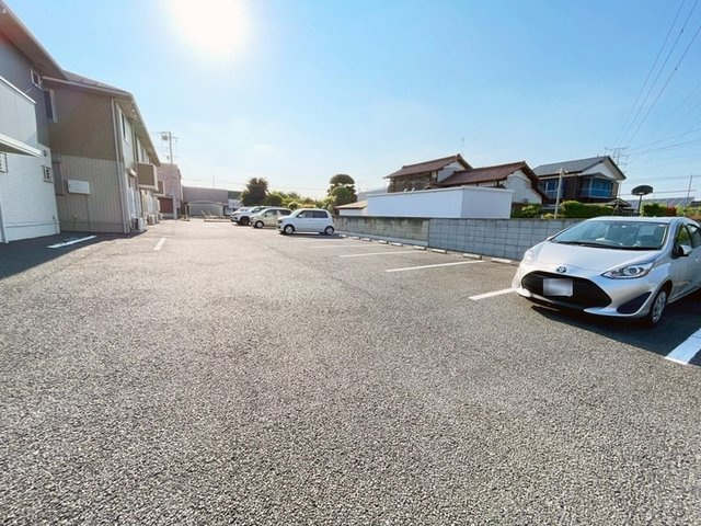 ファミールＫ・Ｓ　Ⅱの駐車場|駐車場