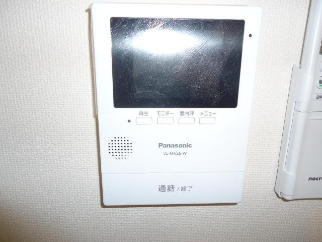 フェニックスハイツ十連寺の内装|カメラ付インターホン
