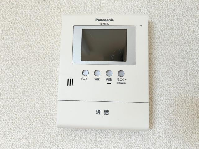 シャインブルーの内装|カメラ付インターホン