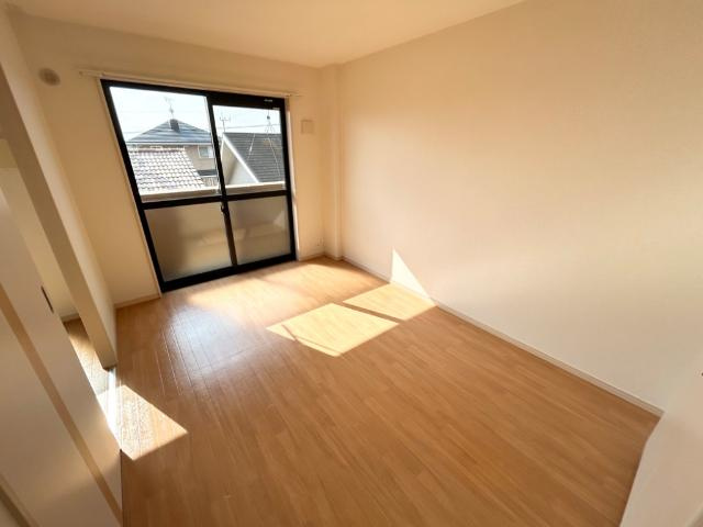シャインブルーの内装|洋室