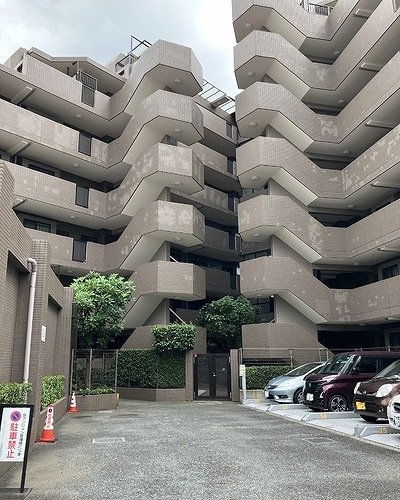 ライオンズヴィアーレ朝霞のその他|建物外観　別角度　※2026年8月の写真