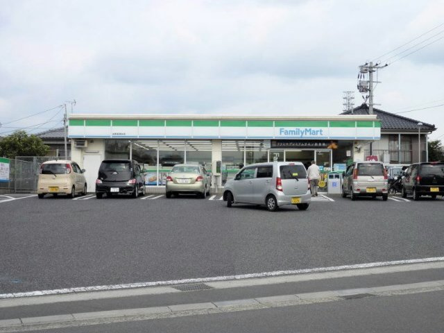 Ｓｏｆｉａ　　Ｌａｌｕｃｅの周辺|ファミリーマート吉野菖蒲谷店まで1,604ｍ