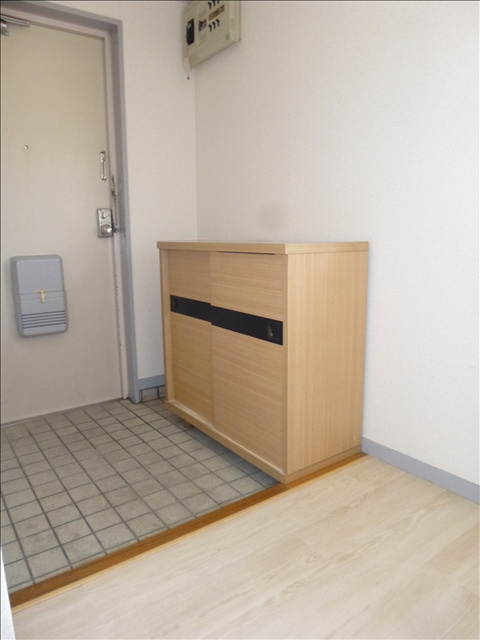 リーブル原の玄関