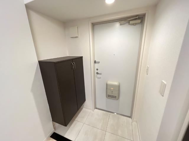 コニーアパートメント．の玄関|玄関