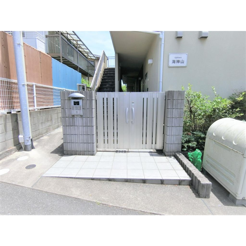 Ｕｐ　Ｔｏｗｎ　海神山のエントランス