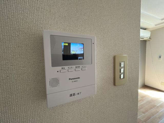 エスポワール倉敷の内装|カメラ付インターホン
