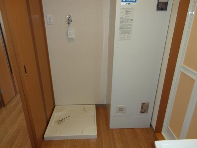 コンフォールみすずのその他|洗濯機置場