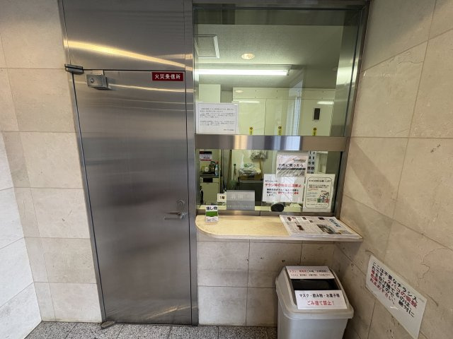 リブステージ横浜のエントランス