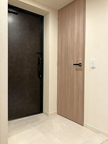 ザ・札幌タワーズ　イーストタワーの玄関