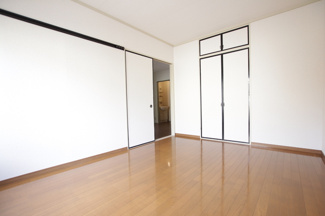 収納付きのお部屋です♪