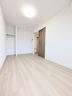 照明器具は残置物となります。