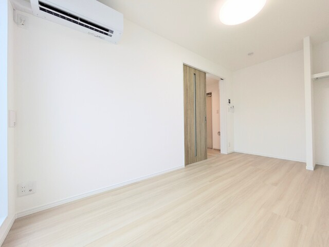 照明器具は残置物となります。