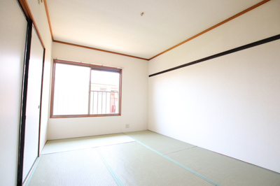 押入れがある和室６帖