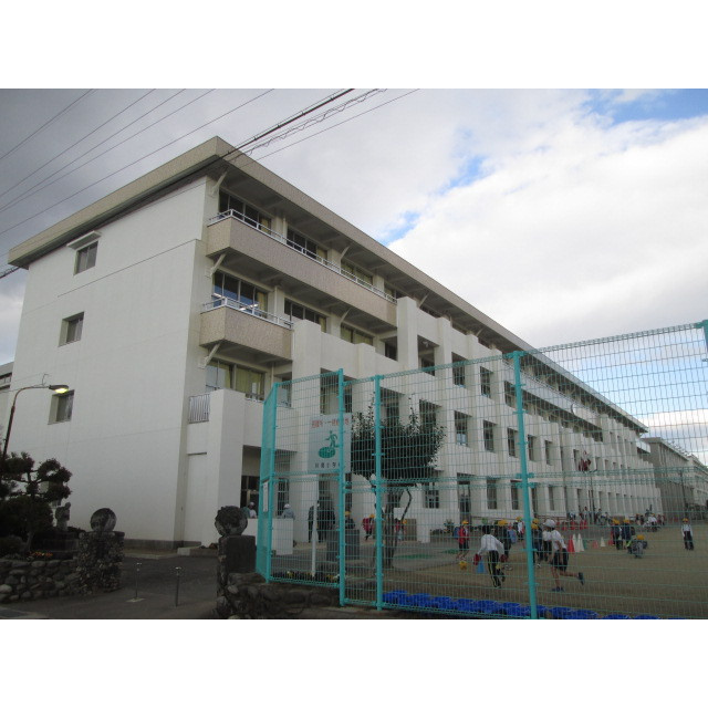 エステート川島Ⅲの周辺|川島小学校