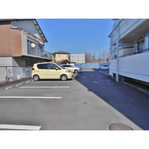 グリーンハイツの駐車場