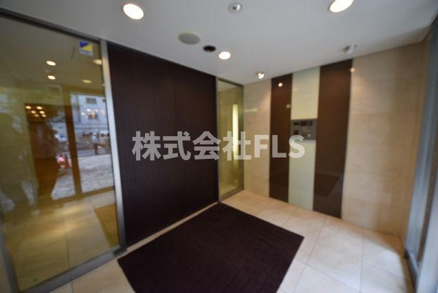 千代田区二番町の賃貸マンションのエントランス