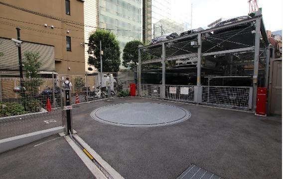 【駐車場】