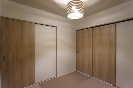 パインフィールド緑地公園　中古 マンションの和室