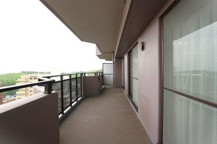 パインフィールド緑地公園　中古 マンションのバルコニー