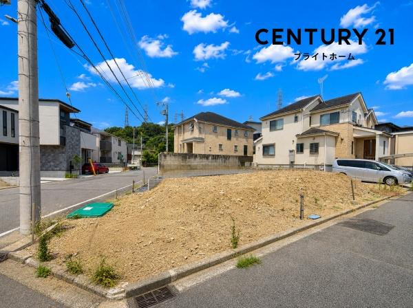 横浜市港北区大曽根３丁目の新築一戸建の前面道路含む現地写真|陽当りの良さが伝わります。
是非一度、現地へ起こしください。

