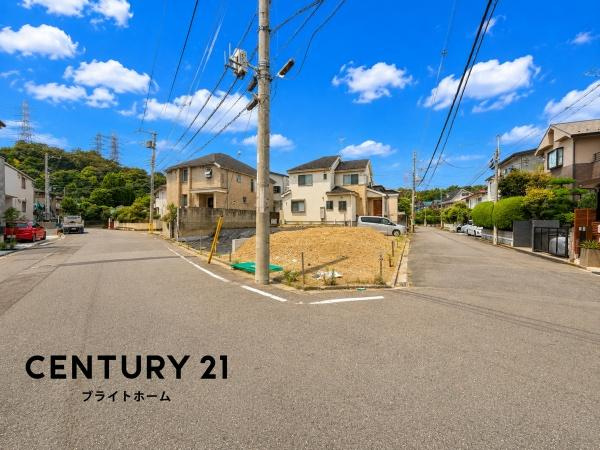 横浜市港北区大曽根３丁目の新築一戸建の前面道路含む現地写真|現在建築中の為、同仕様物件のご案内をさせて頂きます。
お車でご自宅まで送迎承ります。