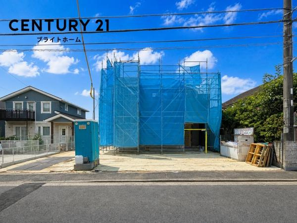 横浜市青葉区つつじが丘の新築一戸建の外観|周辺は落ち着いた街並み。
是非一度、現地へお越しください。
ご自宅まで送迎も可能です