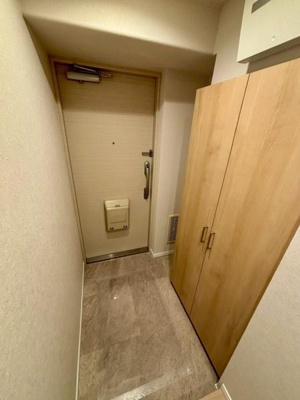 【玄関】 | 【5日(土)・6日(日)室内見学可能】メイツ草加 | 靴がたくさん収納できるシューズボックスがあります♪